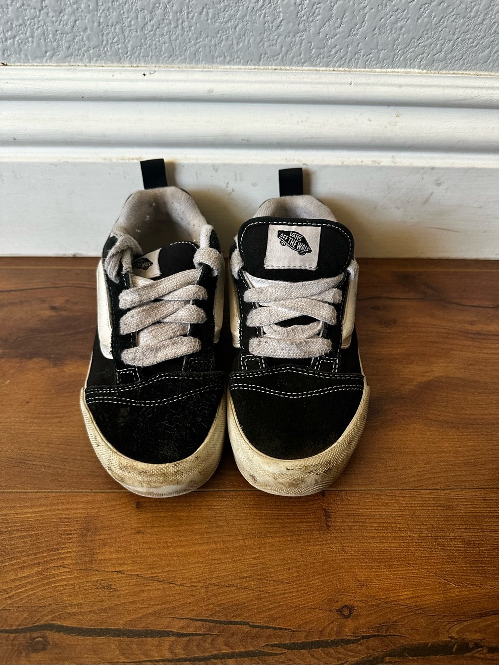 Vans Kids -size 2.5- Black and White Classic Skate Sneakers